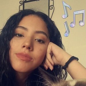 Meet your Posher, Marcela